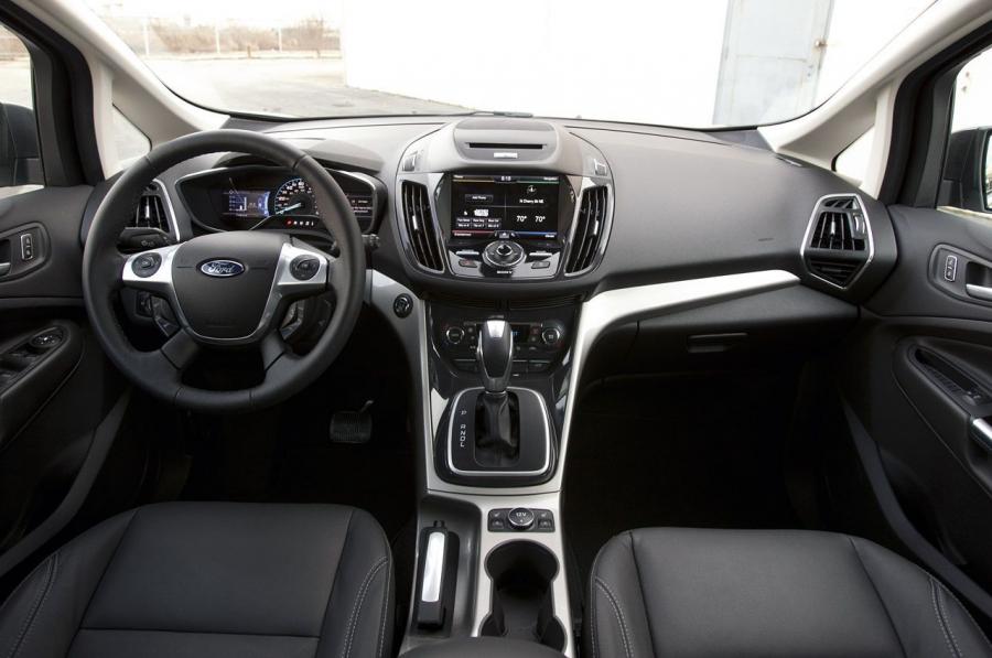  Ford C-Max Hybrid 2013 года  (фото 18 из 35)